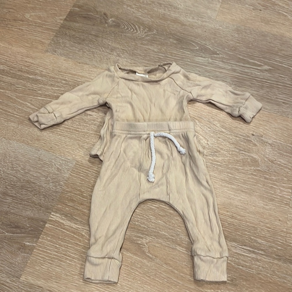 Little One Shop Cream Waffle Knit Set